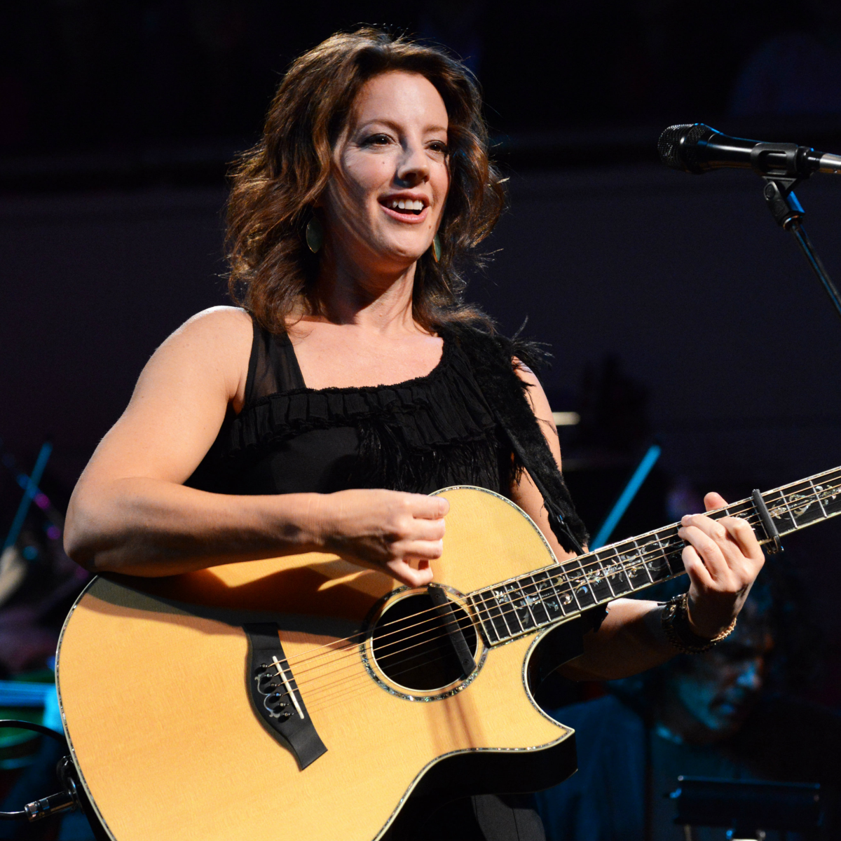 Sarah McLachlan lights up the Meyerson for Vogel Alcove benefit