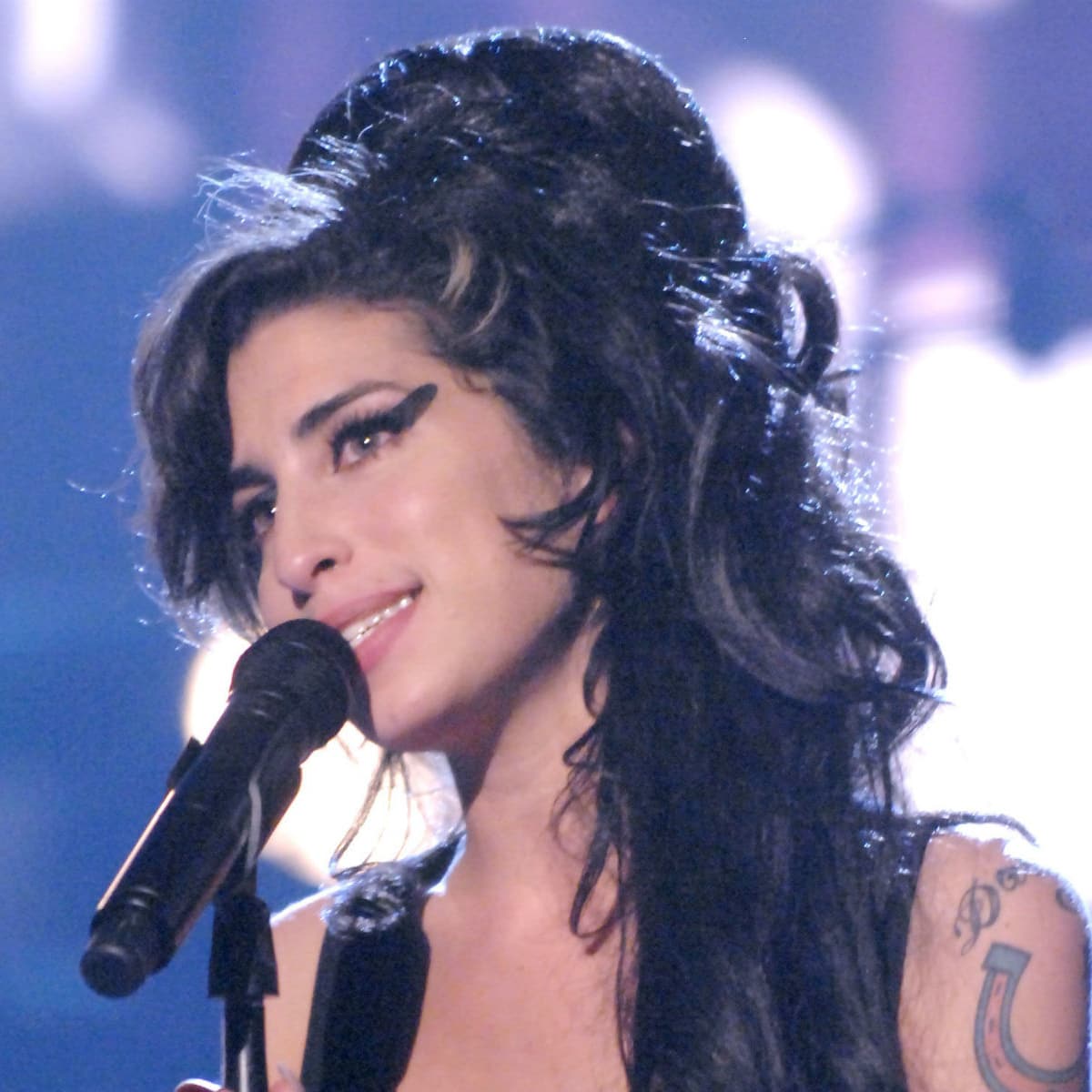 powerful amy winehouse documentary exposes ugly reality of