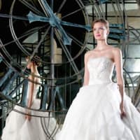 Modern Luxury Brides Houston hosts "Grandeur Evening of Bridal Luxury" benefiting Dress for Success Houston
