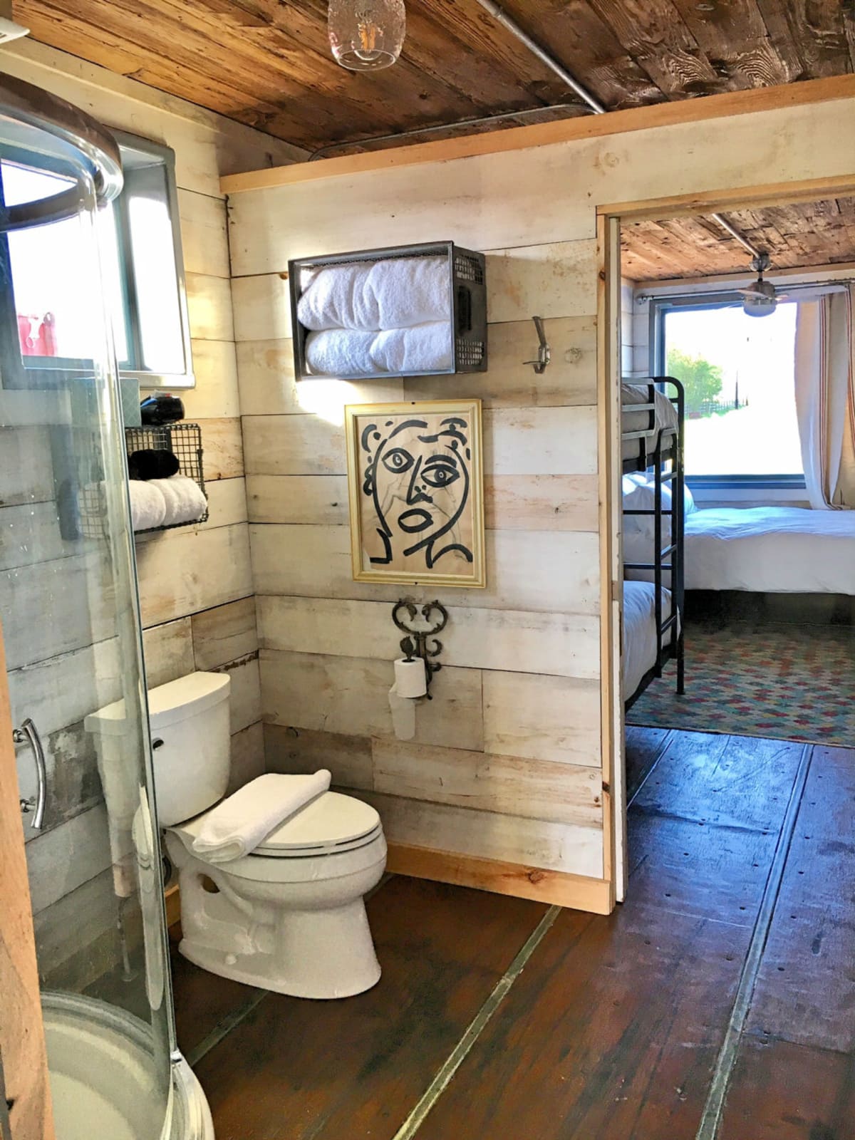 FlopHouze Round Top shipping container