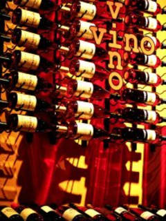 Austin_photo: places_drinks_vino vino