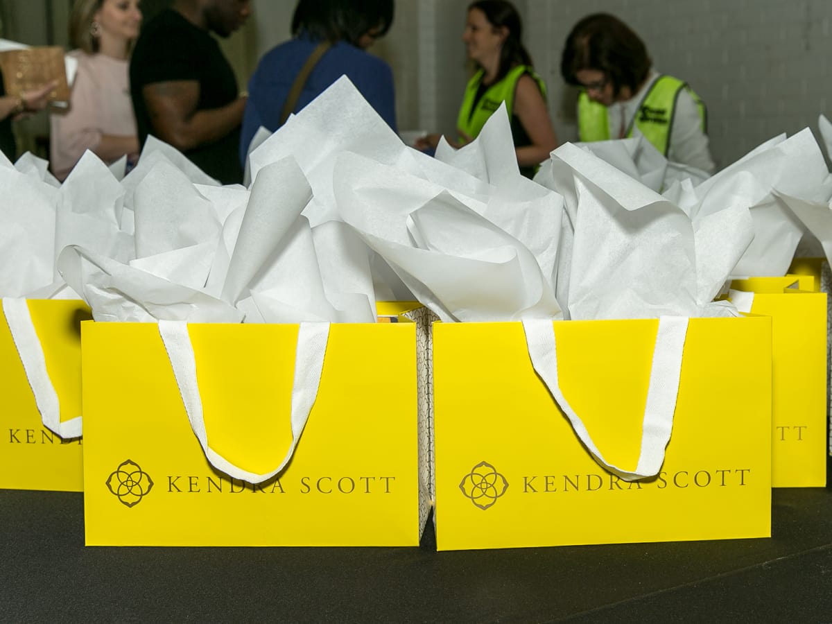 Tastemaker Awards 2018 Kendra Scott bags
