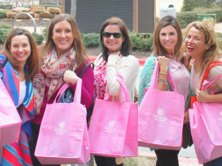 Hill Country Galleria presents Pink Wine Walk for Komen