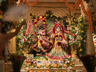 Moon Rising Festival (Gaura Purnima)