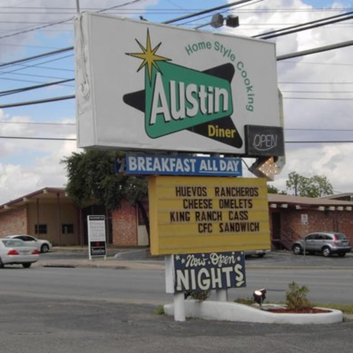 Austin Photo: Places_food_austin diner exterior
