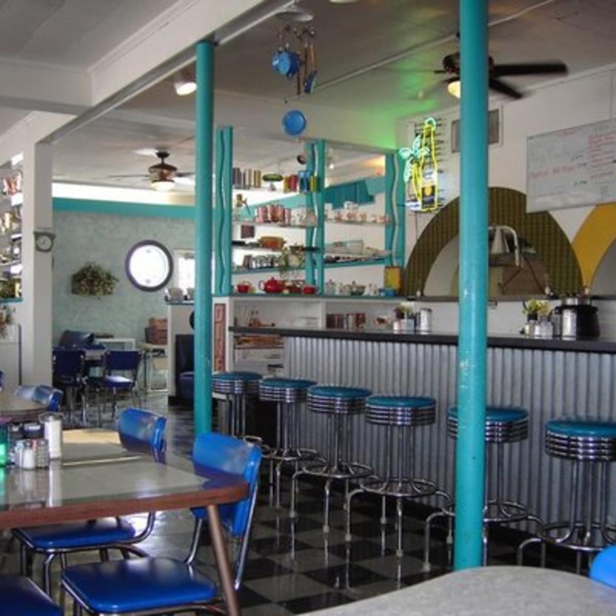 Austin Photo: Places_food_austin diner interior