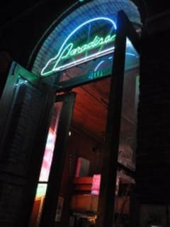 Austin Photo: Places_Bar_paradise_cafe_exterior