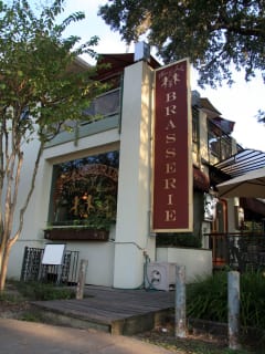 Places-Eat-Brasserie Max & Julie-exterior-with-sign-1
