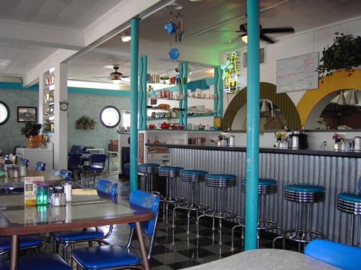 Austin Photo: Places_food_austin diner interior