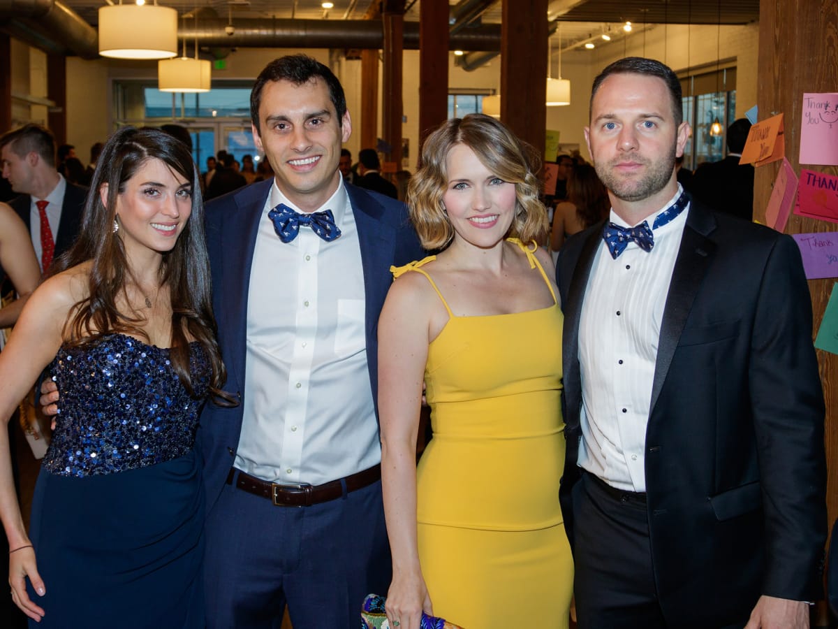 Dallas_Boxer Bowtie