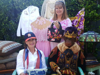 River Oaks Garden Club’s Pink Elephant Sale