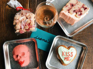 Pretty in Pink Valentine's Day Party + Kendra Scott Giveaway
