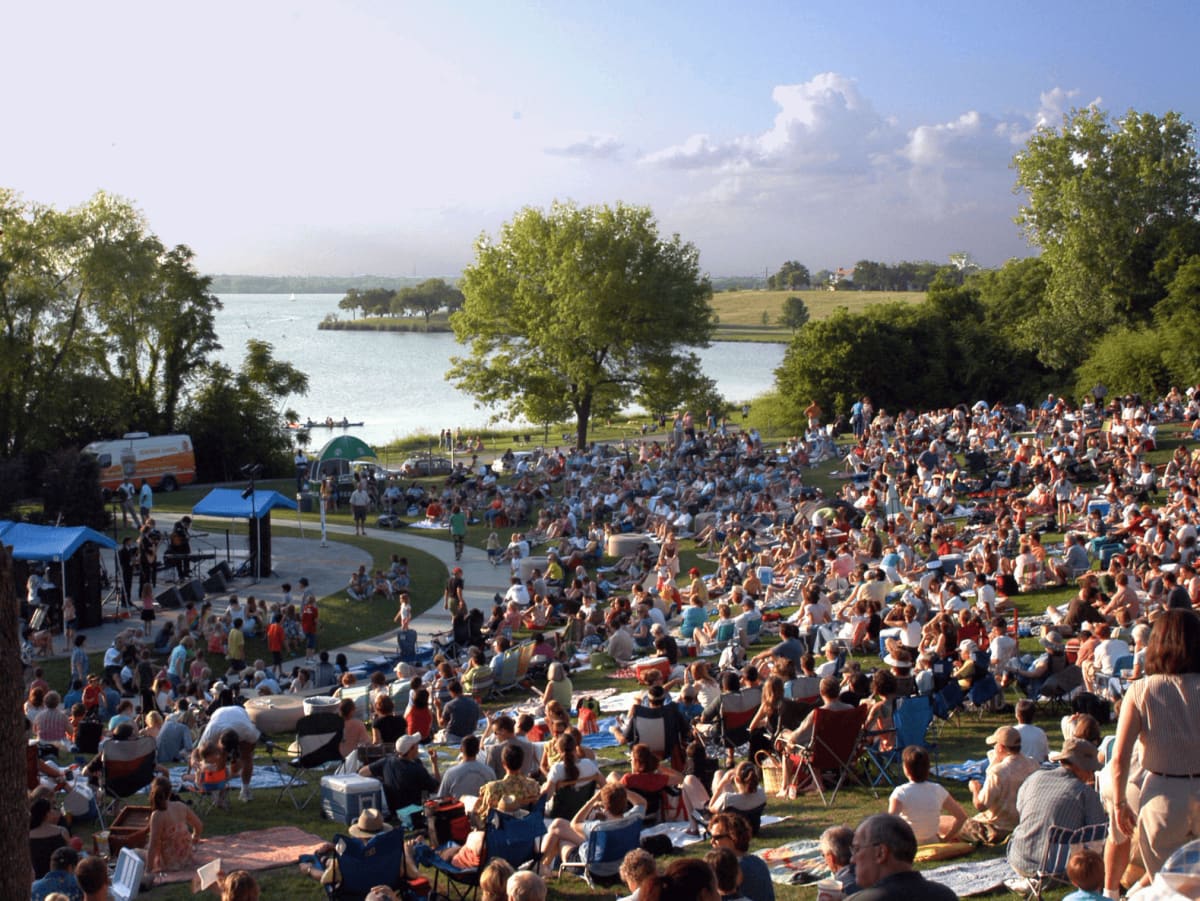 Cool Thursdays Concert Series at Dallas Arboretum
