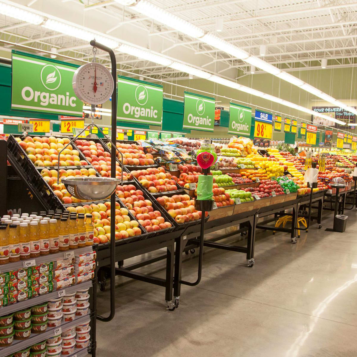 H-E-B supermarket produce section
