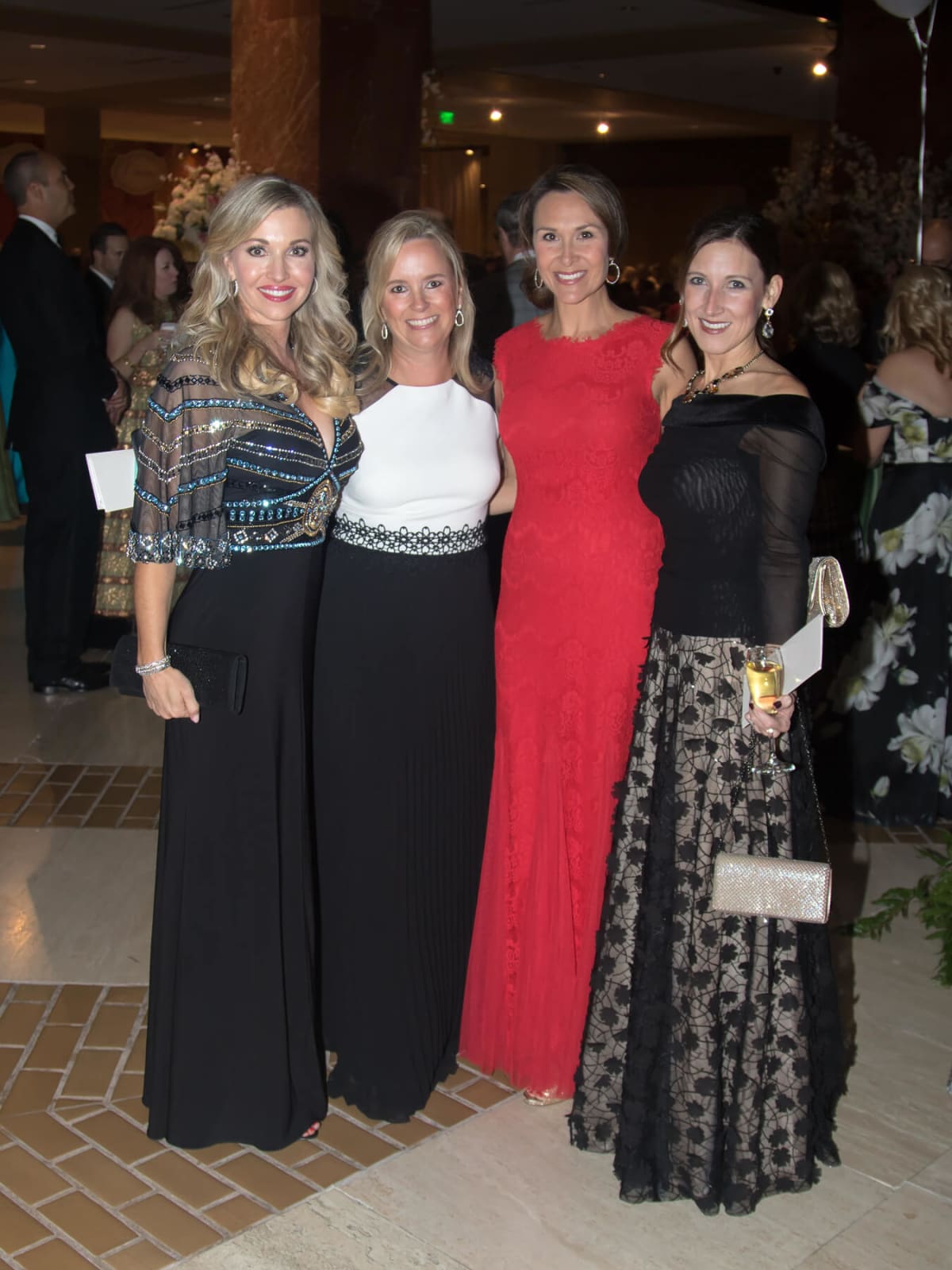 Ladies in red lead Dallas’ bestdressed at Crystal Charity Ball 2016