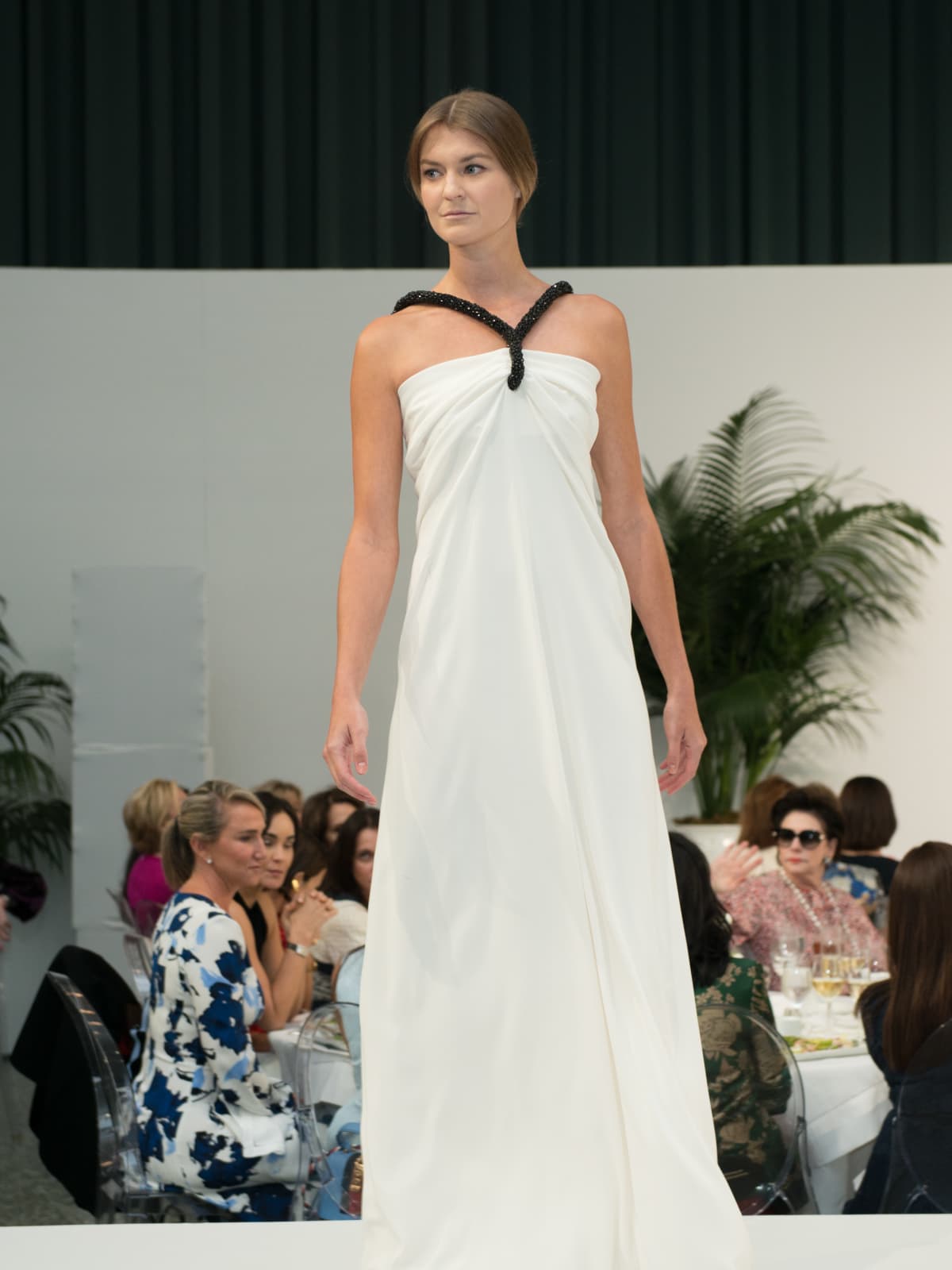 Oscar de la Renta 2018 resort collection white gown