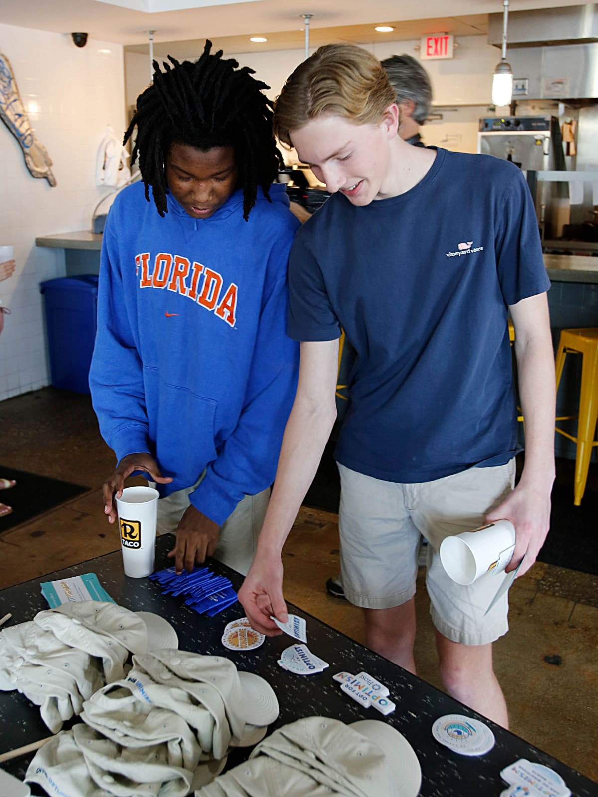 Frost popup Rusty Taco, Tyrone Treadwell, Bobby Baham
