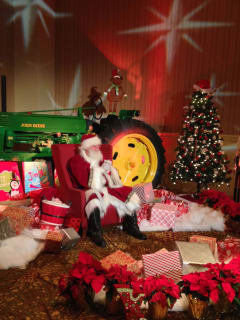 Hyatt Regency Lost Pines Resort & Spa presents Breakfast with Santa