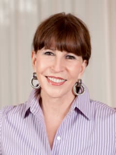 News-Staff-Shelby Hodge-columnist-head shot-mug