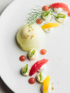 Oak Restaurant presents Easter Sunday Brunch