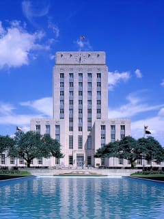 News_Houston_City Hall