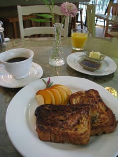 Austin Photo: Places_Food_somnios_cafe_french_toast