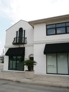 Places-A&E-Inman Gallery-exterior-1
