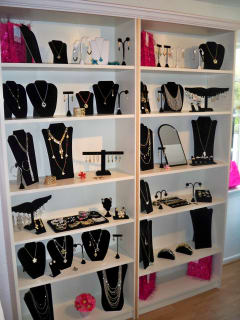 News_Heather Staible_retail therapy_Lola G_jewelry