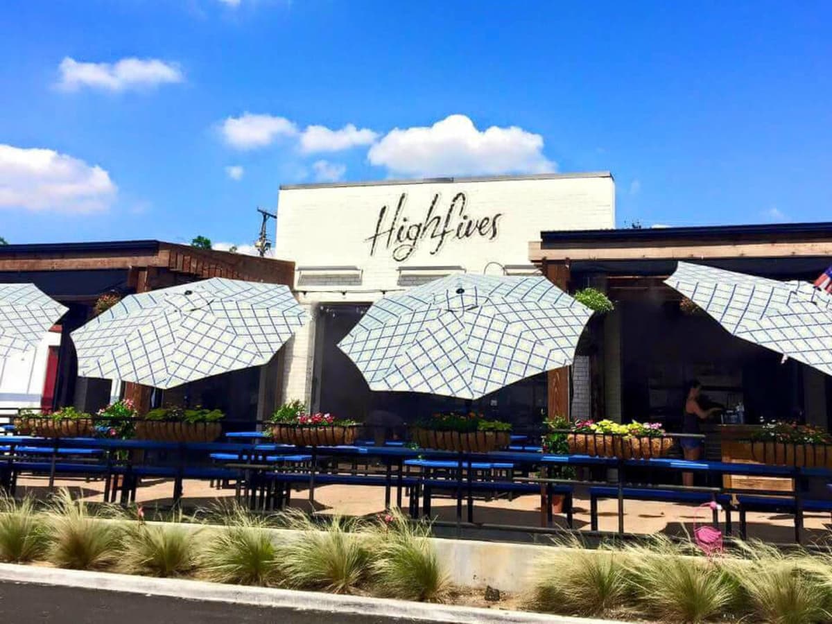 The 10 Best New Dallas Patios For Eating And Drinking Al Fresco Patio At High Fives In Dallas