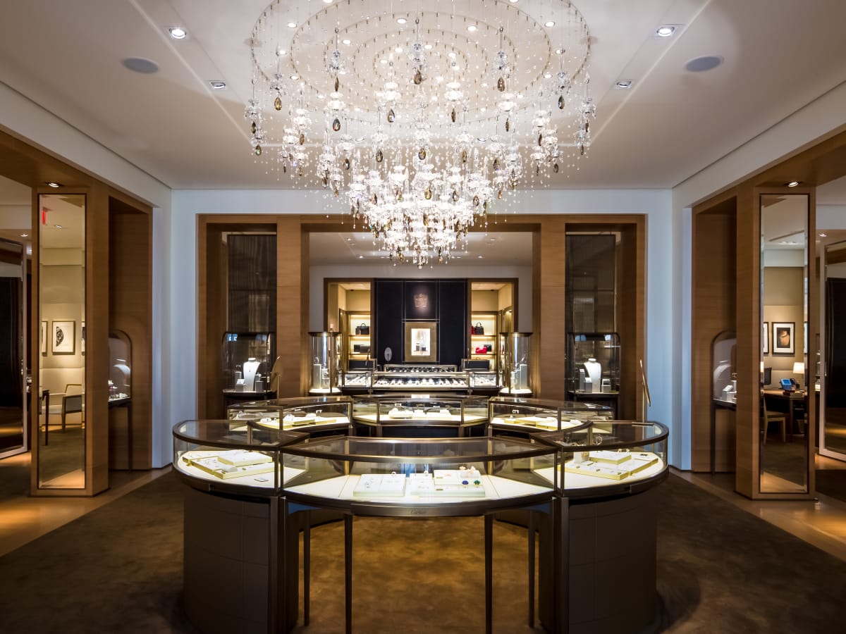 Inside Cartier S New 4 Other Top Jewelers Headed To Bling Cartier In River Oaks District Interior