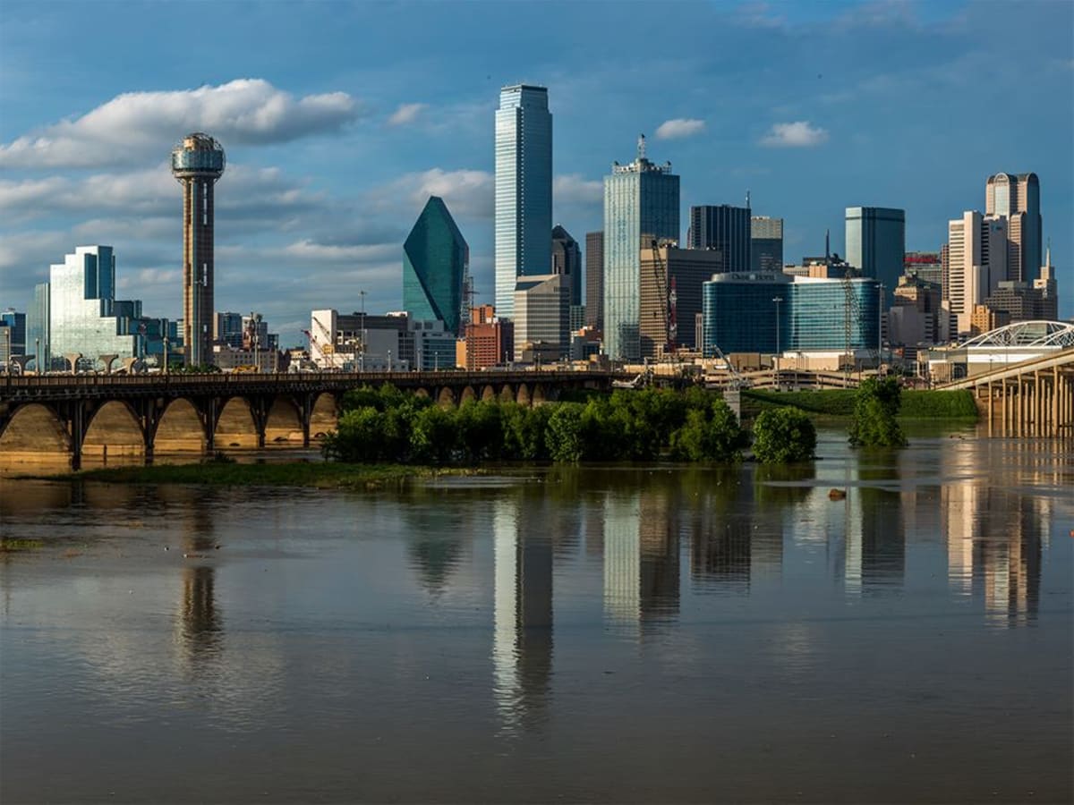 see how dramatically the dallas skyline has changed since 2007