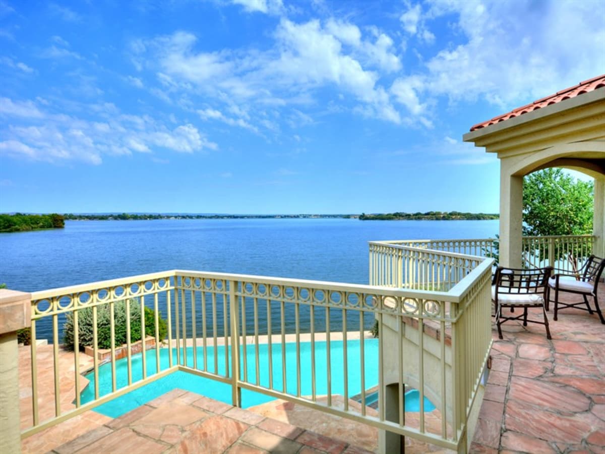 Horsehoe Bay home