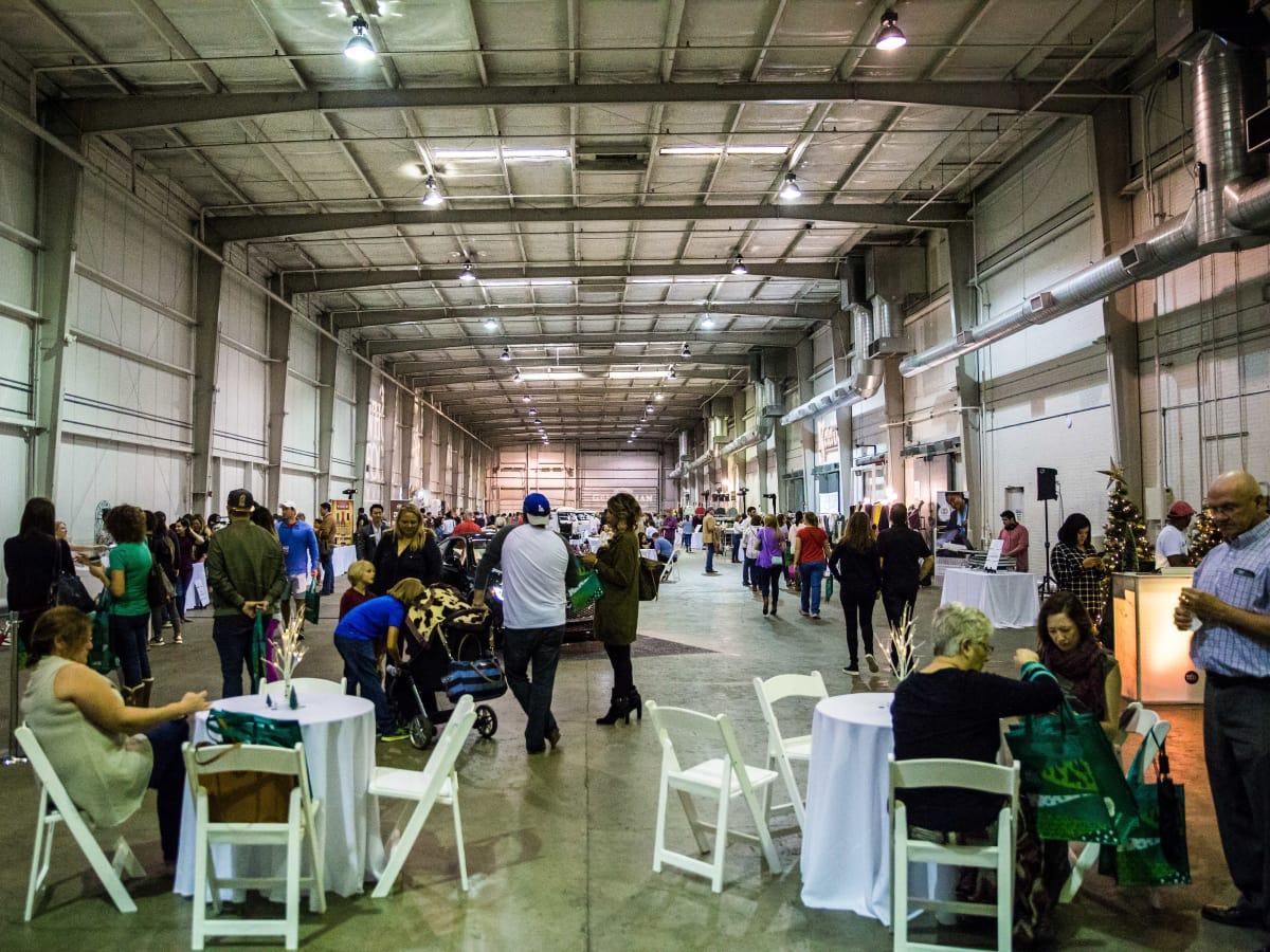 Houston, CultureMap Holiday Pop-Up Shop, November 2017, crowd