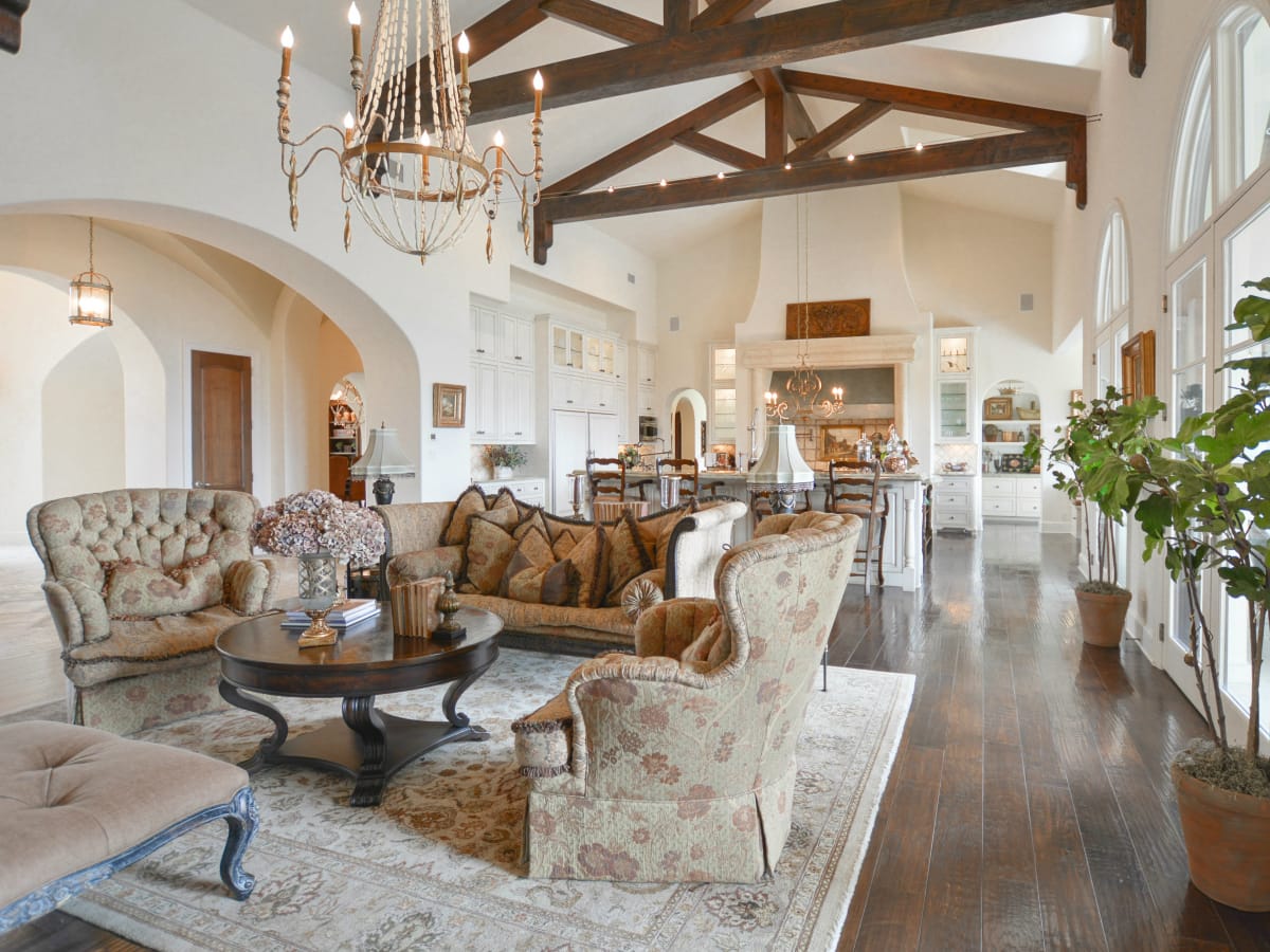Spanish Oaks estate