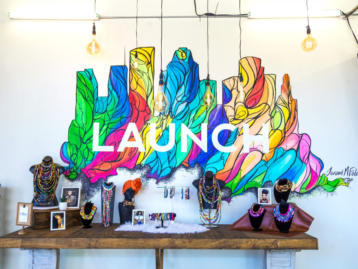 LAUNCH