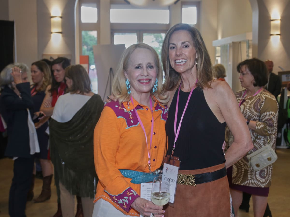 Fort Worth gathering honors Texas women with hearts for the arts