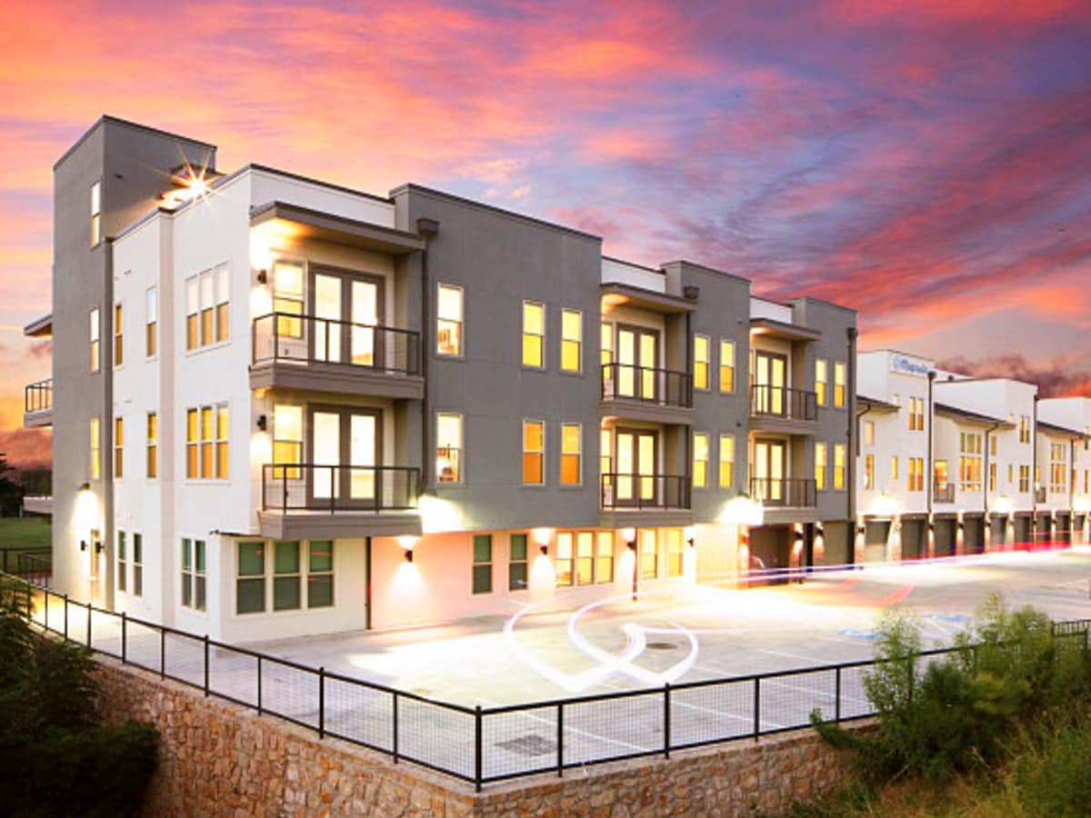Magnolia at Mistletoe Heights apartment Fort Worth