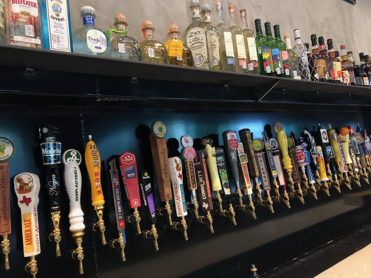 Pitch 25 tap wall