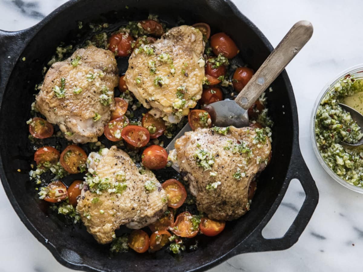 Farmhouse Delivery Texas tomato chicken roasting skillet