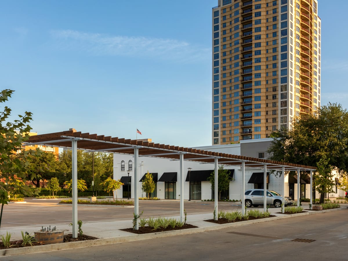 Uptown Park covered walkways trellis