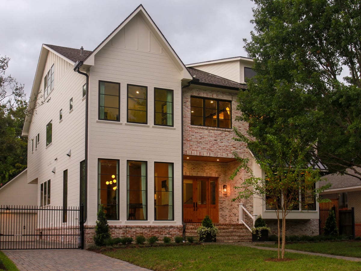 Braes Southern Living Showcase Home barbara bush exterior