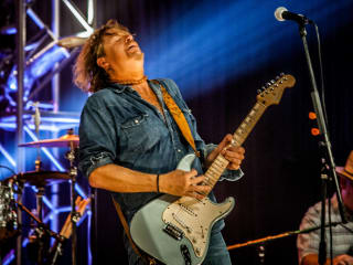 Charlie Robison
