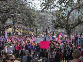 Women's March Austin Crowd