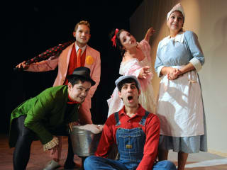 Teatro Dallas presents El Barquito de Papel