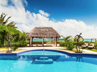 Karisma Hotels & Resorts presents <i>Escape to Riviera Maya</i>