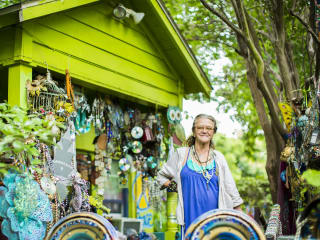 Florence Comfort House - Weird Homes Tour