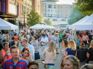 H-E-B Wine Walk/Market Street