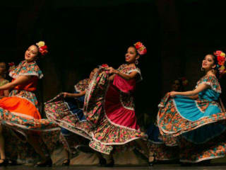 Roy Lozano’s Ballet Folklórico de Texas