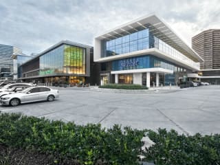 Blvd Place presents Fun On The Blvd