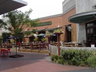 Austin Photo: Places_food_flying saucer exterior